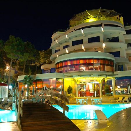 Vela Hotel Restaurant 골렘 외부 사진